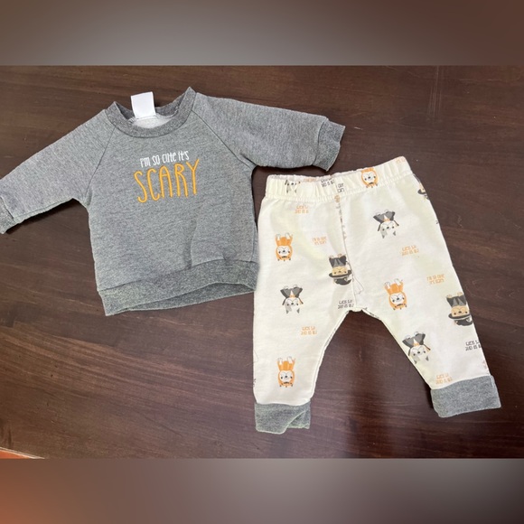 Name your price 🤍 Infant baby 0-3M matching sweat suit - Picture 1 of 6
